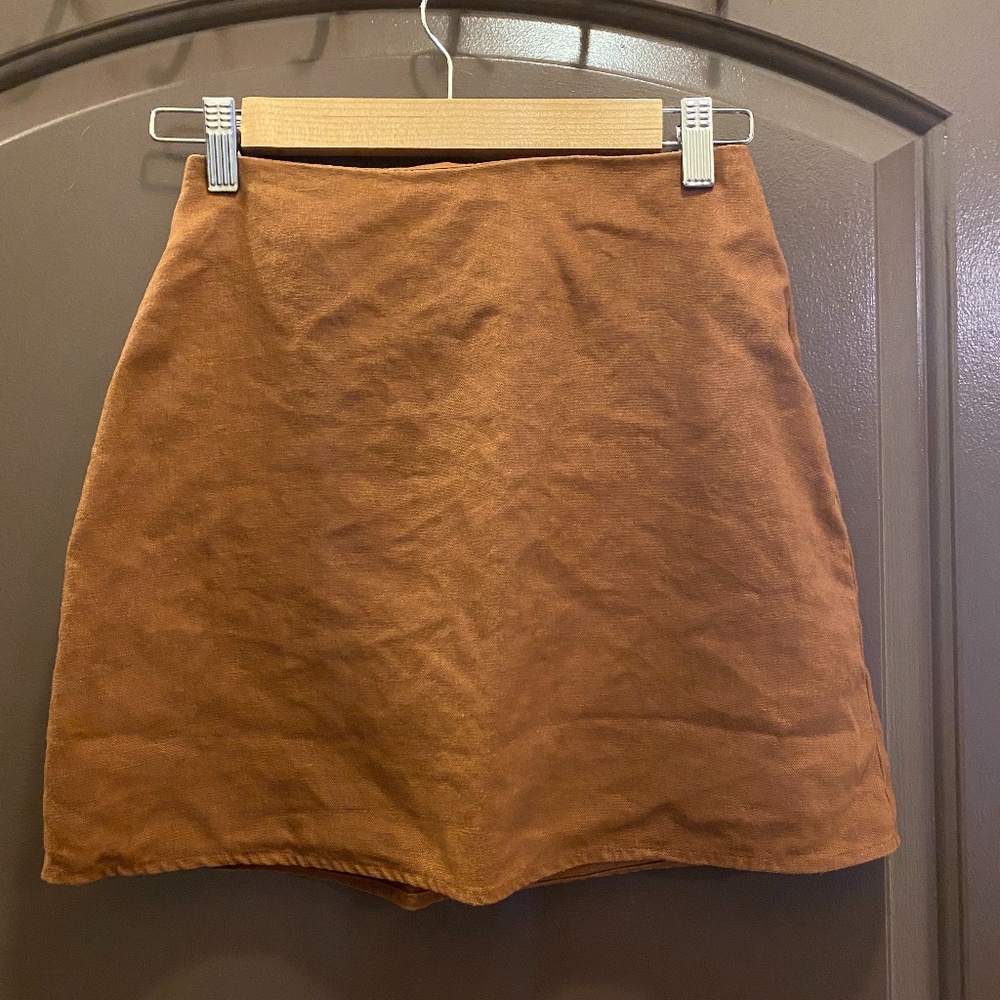 Reformation Donna Skirt in Toffee